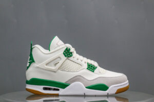 Air Jordan 4 Retro Pine Green 2023
