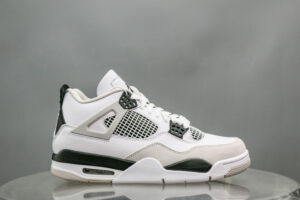 Air Jordan 4 Retro Military Black