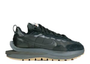 Nike Vaporwaffle Sacai Black Gum