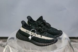 Yeezy Boost 350 V2 Core Black White