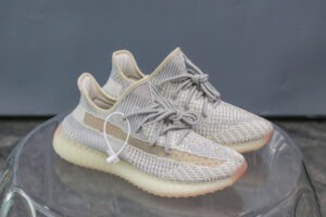 Yeezy Boost 350 V2 Lundmark