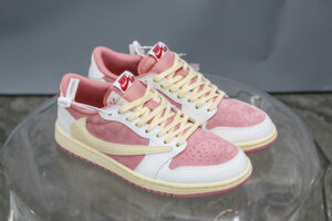 Travis Scott x Air Jordan 1 Low OG Shy Pink 2025