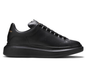 Alexande* McQuee* Oversized Sneaker 'All Black